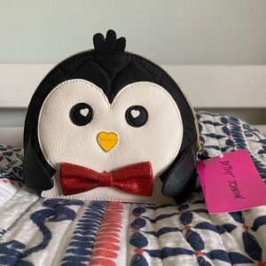 Penguin makeup bag